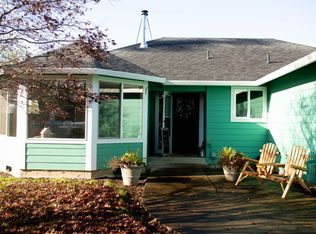 102 S Cole Ave, Molalla, OR 97038