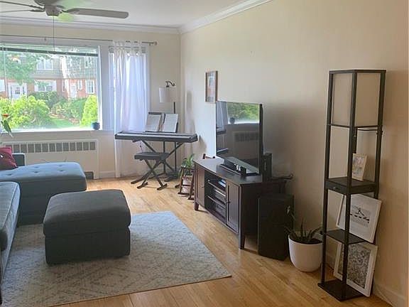 4th image of 905 Palmer Ave