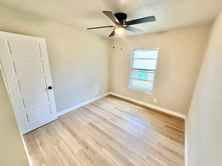 7510 Stagecoach Dr — Photo 15