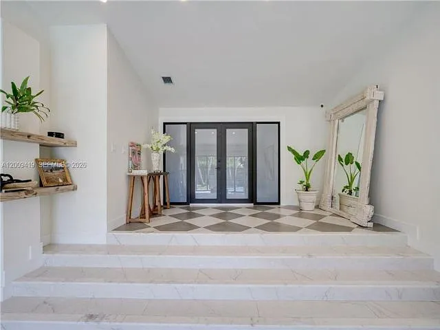 18326 SW 83rd Pl — Photo 2