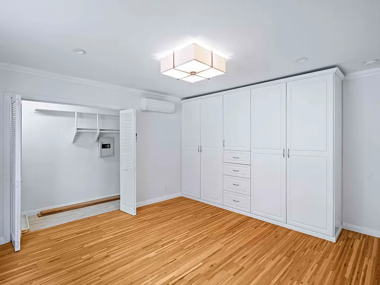 332 S Rexford Dr #1 — Photo 17