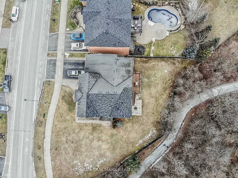 49 Williamson Dr W — Photo 17