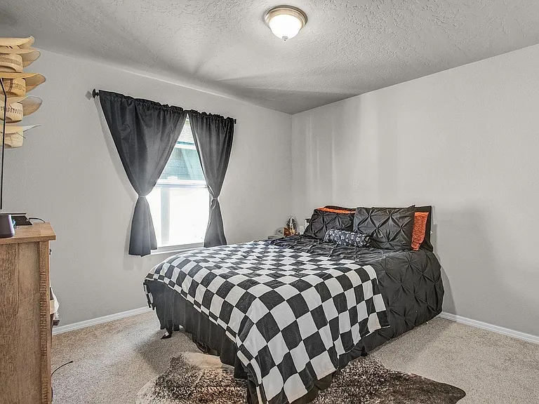 994 S Kalahari Ave — Photo 7