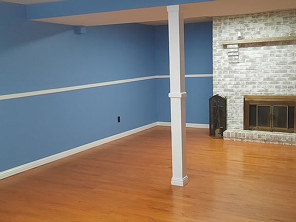 3rd image of 50 Timberland Dr