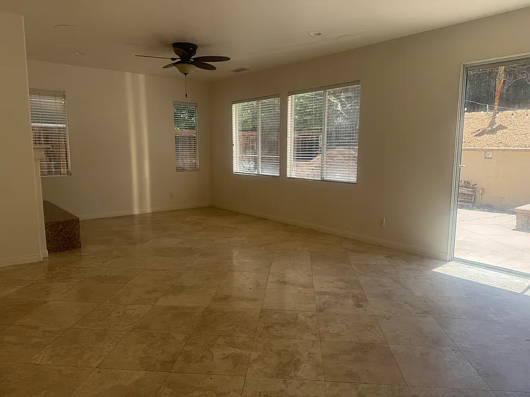 18 Copperstone Ln — Photo 33