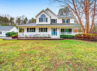 5 Wilderness Ct, Manorville, NY 11949