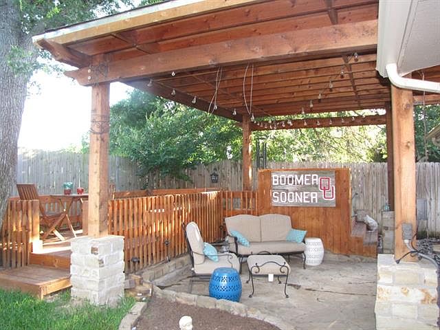 2nd image of 2216 Greendale Ct