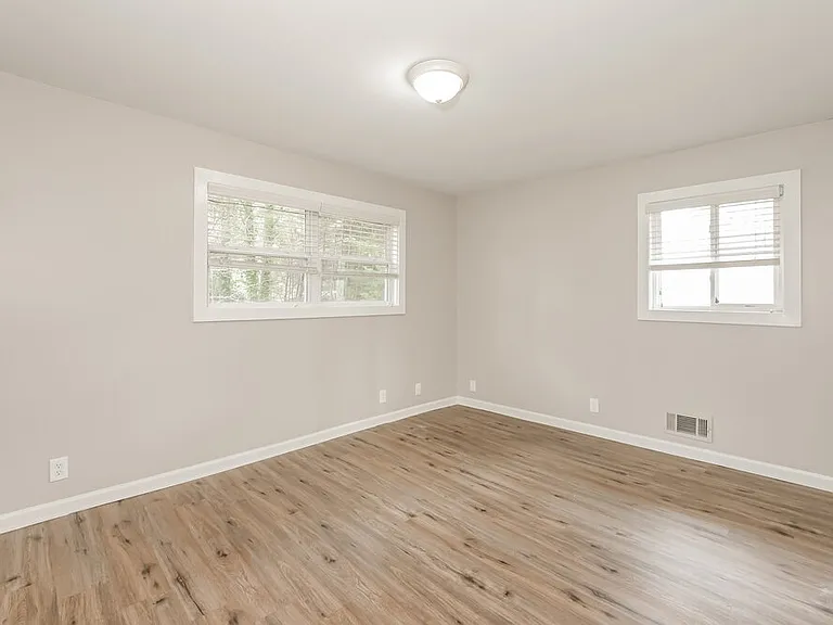 2753 Rainbow Forest Dr — Photo 10