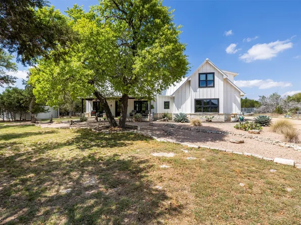 933 Beauchamp Rd, Henly, TX 78620