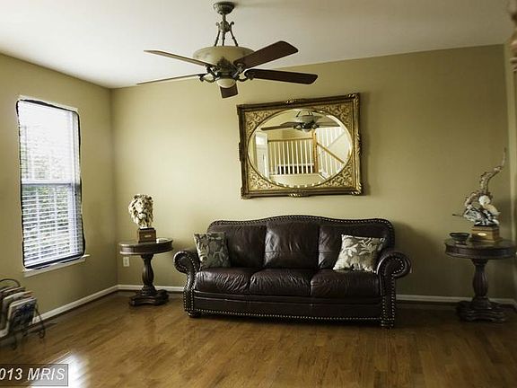 3rd image of 110 Gullane Ct