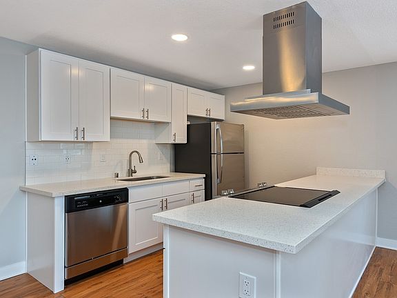 Renovated kitchens with premium finishes are available for upgrade. Ask the leasing team for more details.