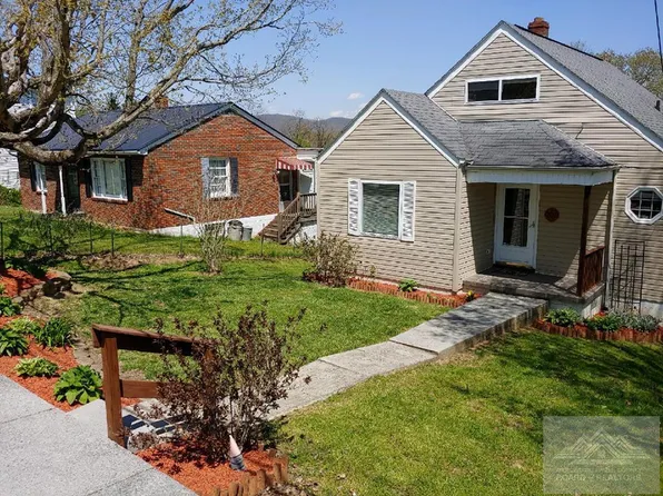 202 N State St, Athens, WV 24712