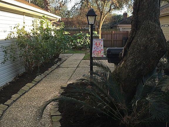 Back flower beds
