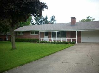 55847 Oak Manor Pl, Elkhart, IN 46514
