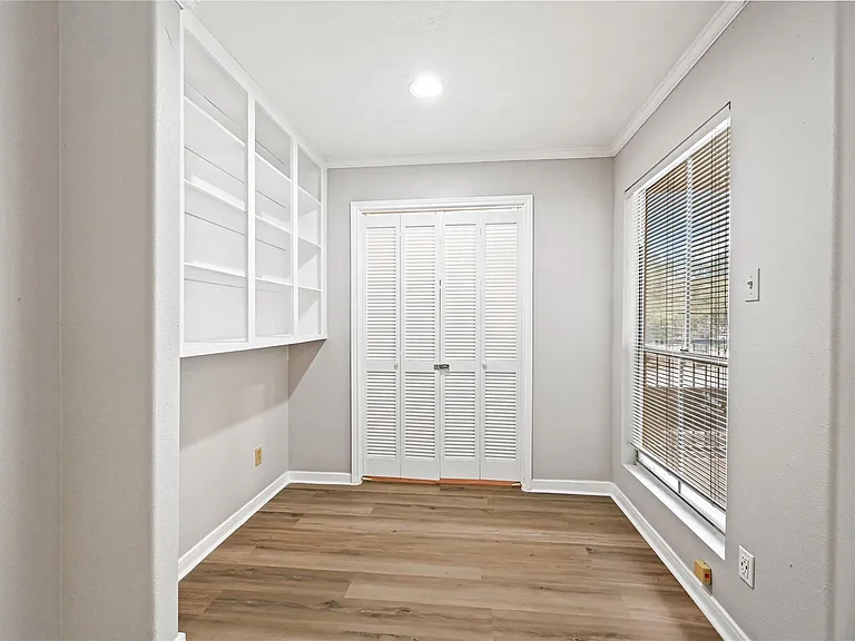 800 Post Oak Blvd #75 — Photo 7