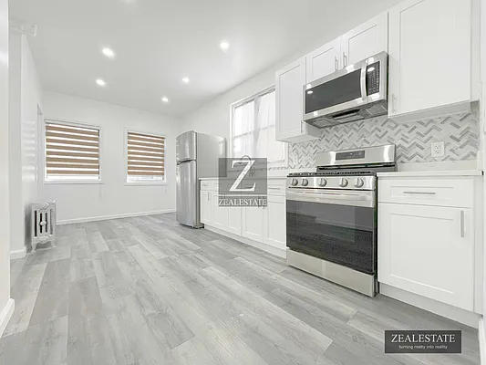 Rented by ZealEstate Group Inc | media 1