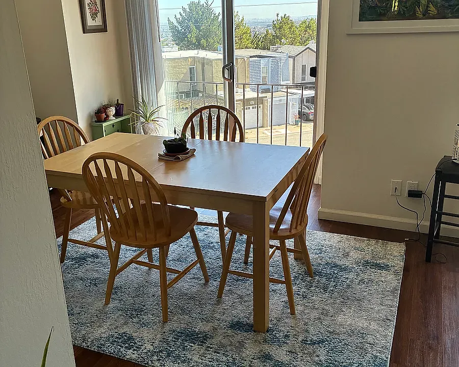 156 Oxford Ln #3
