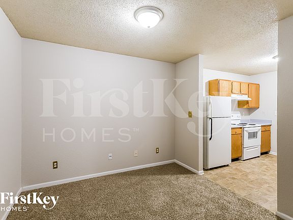 4th image of 3257 Blue Ash Ln