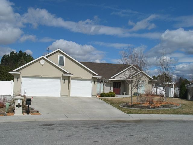 1st image of 1219 Brundage Cir