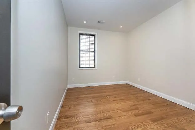 253 Hancock Ave #2 — Photo 10