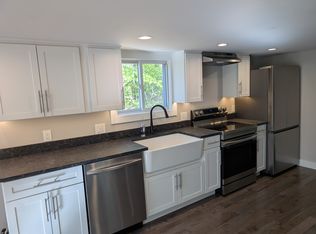 16 Forest Ave, Cumberland, ME 04021