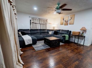 508 Clear Lake Rd, Highlands, TX 77562