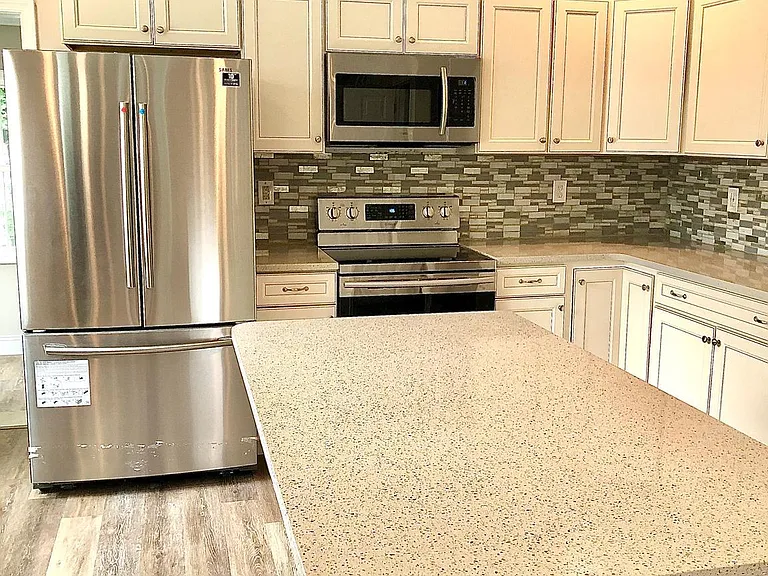 927 Spring Mill Ave — Photo 5