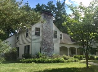 1203 Tremont St, Lexington, MO 64067