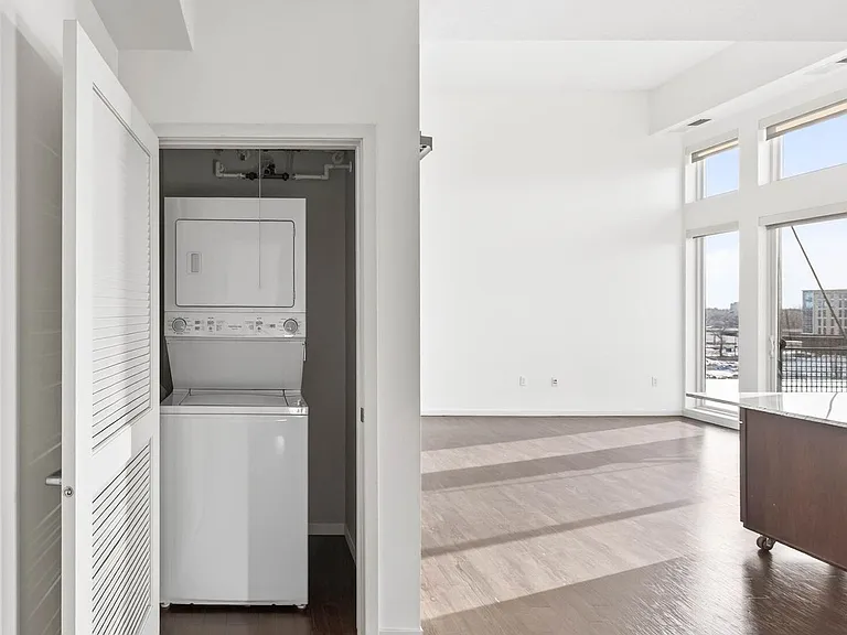 The Flats at West End — Photo 115