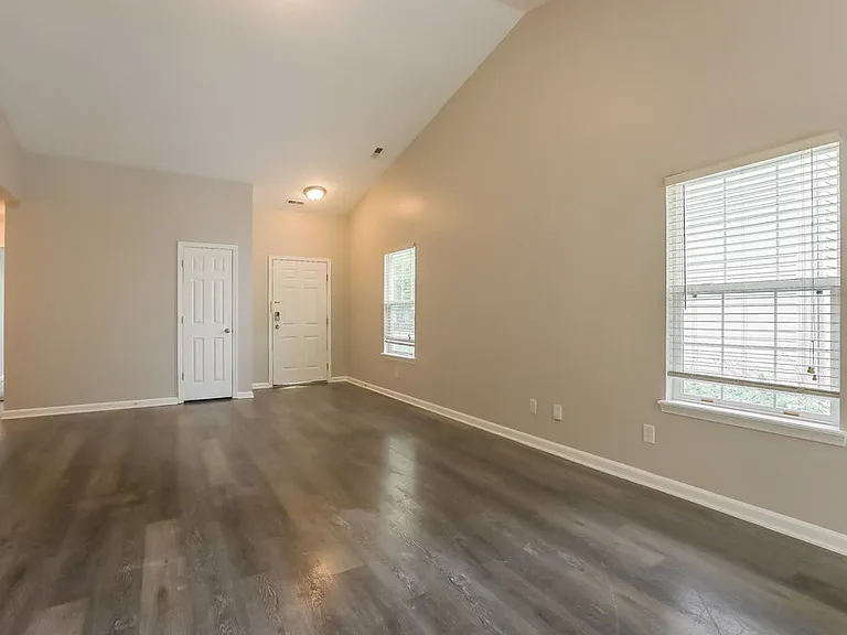 1852 Kayla Dr — Photo 5
