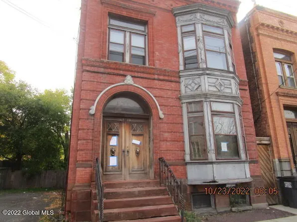 2916 6TH Avenue, Troy, NY 12180