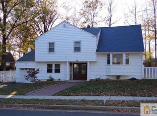 34 Phillips Rd, Edison, NJ 08817