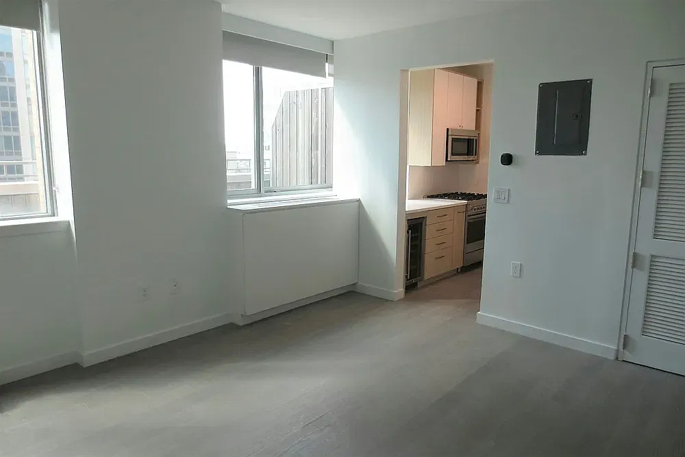 101 West End Avenue — Photo 3