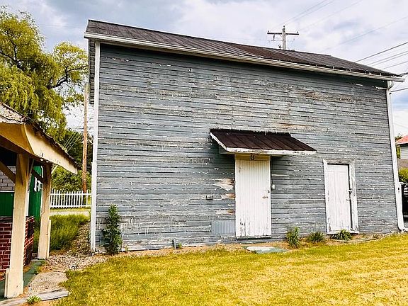 5th image of 119 Church St