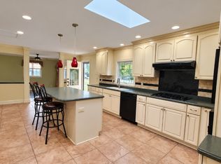 48 River Rd, Chesapeake City, MD 21915