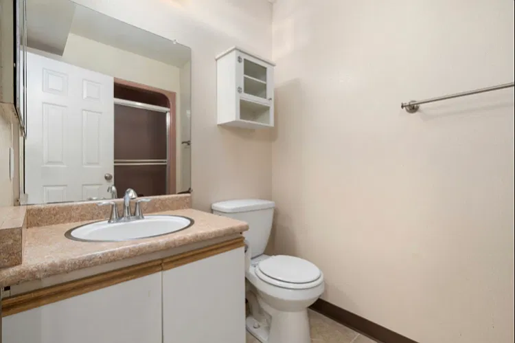 1 bed, 1029 sqft, $1,000 — Photo 3