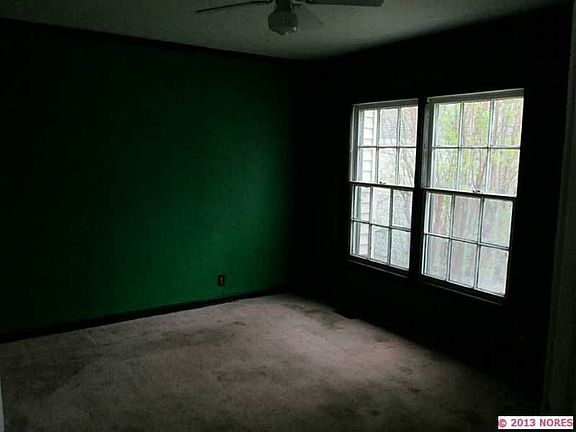 3rd image of 907 S Louisville Ave