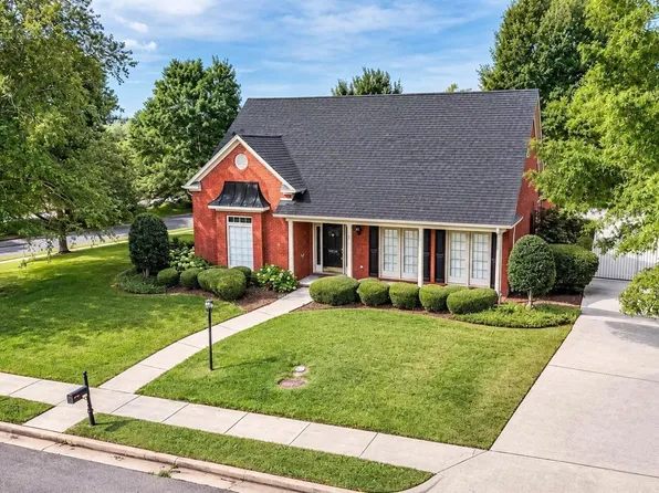 3014 Waterman Dr SE, Owens Cross Roads, AL 35763