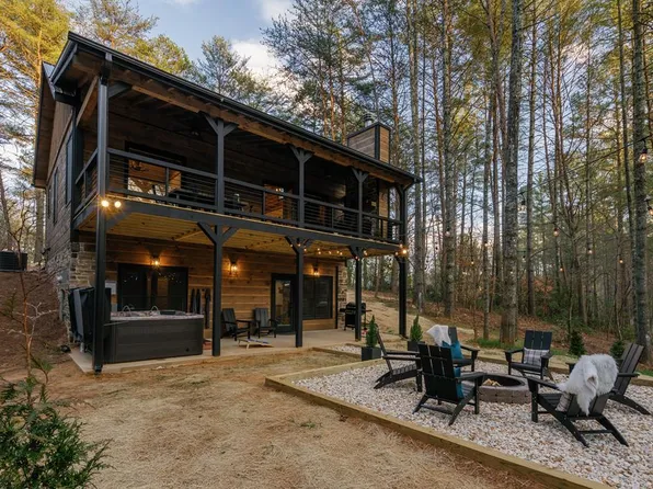 99 Deer Trl, Mineral Bluff, GA 30559