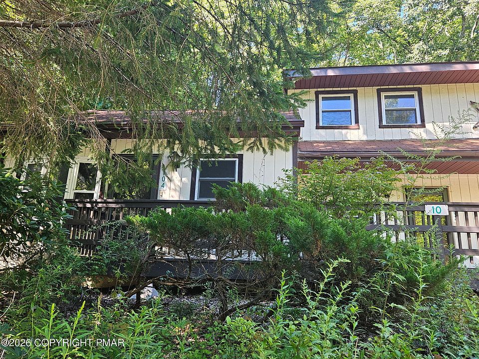 1st image of 10 Villas Rd APT 104