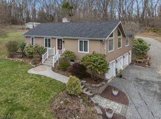 404 Berry Dr, Glen Gardner, NJ 08826