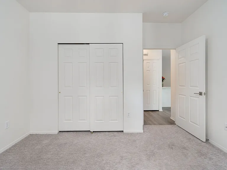 Summerhill Estates Apartments — Photo 13