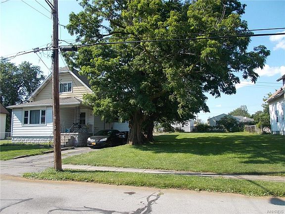 3rd image of 68 Verel Ave