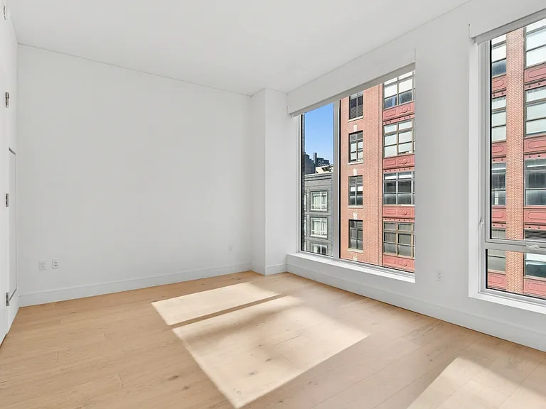 312 W 43rd St #3L — Photo 5
