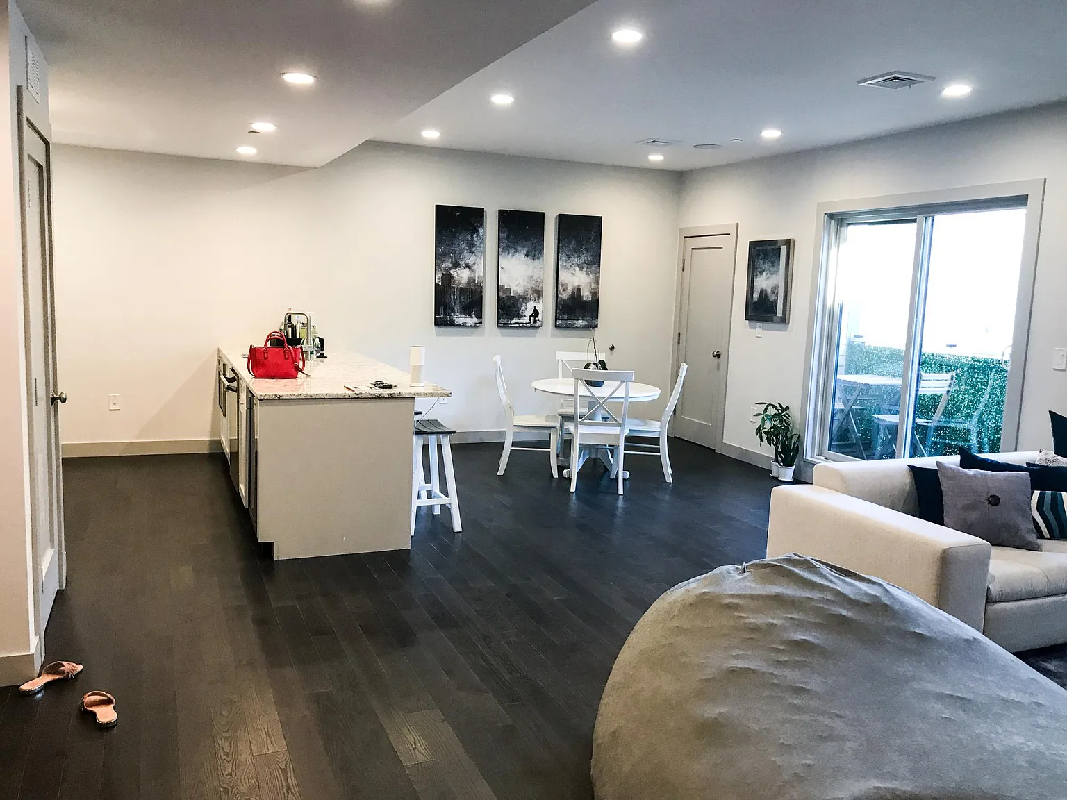 1 bed, 948 sqft, $4,250 — Photo 3