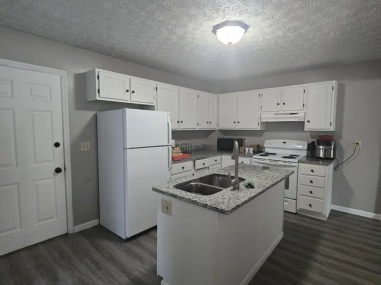 4804 Drayton Rd — Photo 5