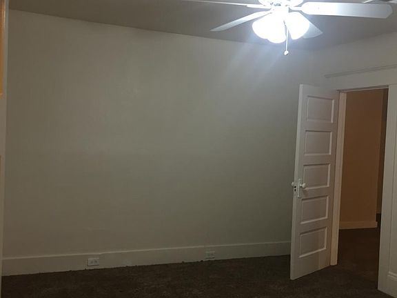 Master bedroom- ceiling fan with lights