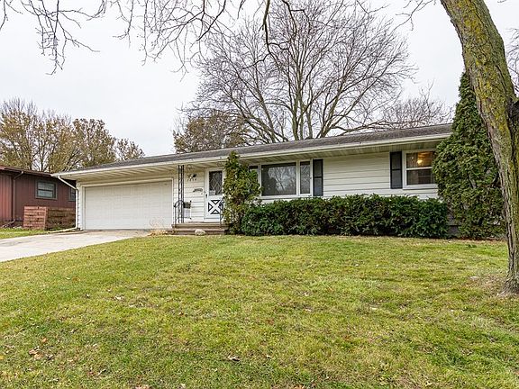 2nd image of 3859 Northwood Dr NE