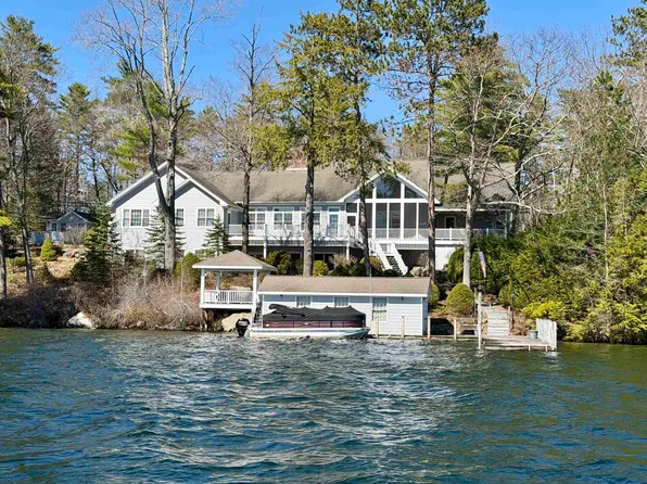 6 Governor Wentworth Highway, Tuftonboro, NH 03816