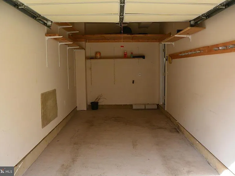 5302 Chieftain Cir — Photo 29